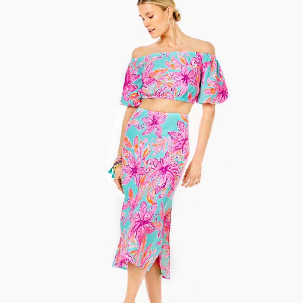 COPY - NWT Lily Pulitzer Esmeray MIDI 2pc set in Surf Blue Bonita Size small